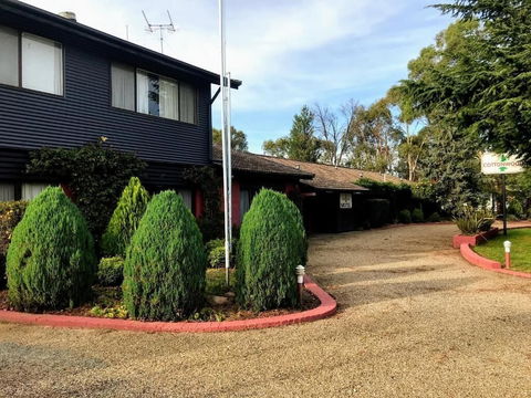 Cottonwood Lodge - Tourism Canberra 0