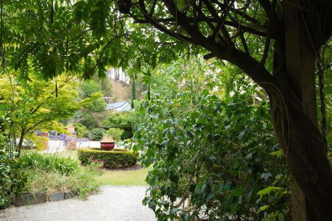 Valley Guest House - Tourism Canberra 3