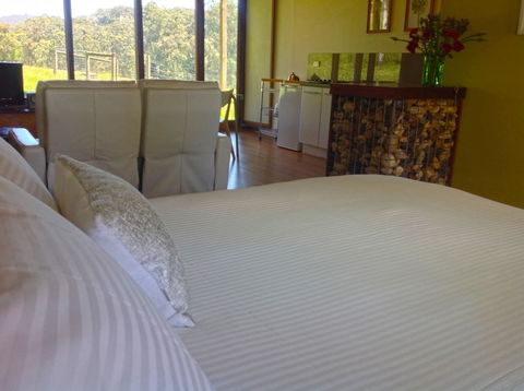 Valley Farm Vineyard Cottages - Tourism Canberra 3