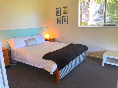 Valley Farm Vineyard Cottages - Tourism Canberra 5