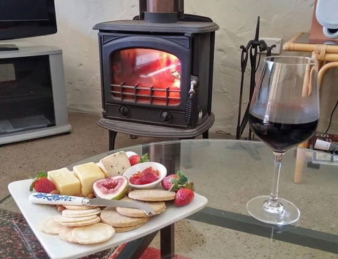 Milton Country Cottages - Tourism Canberra 1