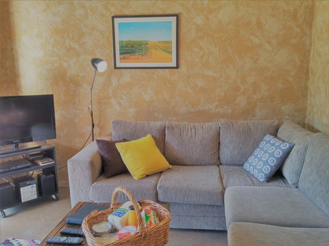 Milton Country Cottages - Tourism Canberra 2