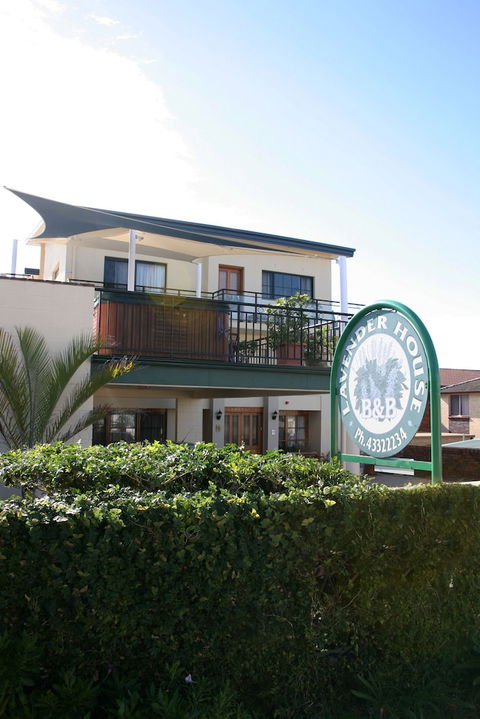 Lavender House B&B - Tourism Canberra 0