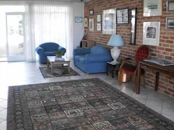 Lake Haven Motor Inn & Palms Restaurant - Tourism Canberra 3