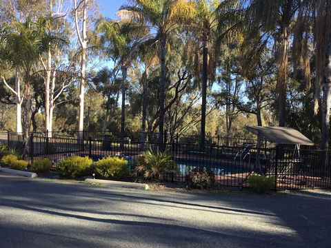 Two Rivers Motel - Tourism Canberra 5