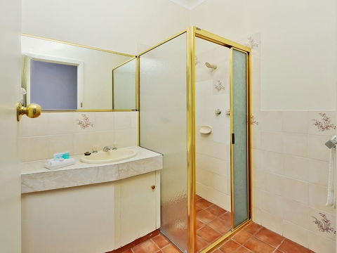 Mount Gambier International Motel - Tourism Canberra 4
