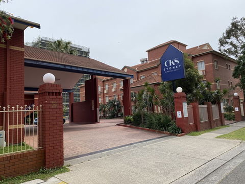 CKS Sydney Airport Hotel - Tourism Canberra 0