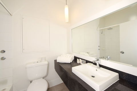 CKS Sydney Airport Hotel - Tourism Canberra 5