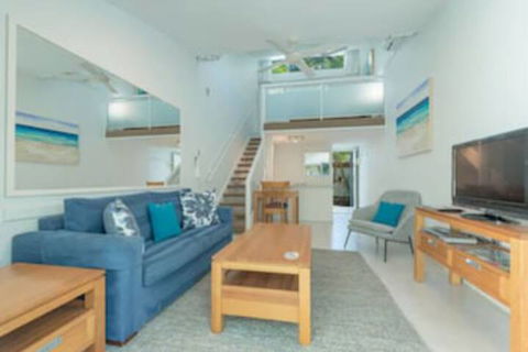 Caribbean Noosa - Tourism Canberra 0