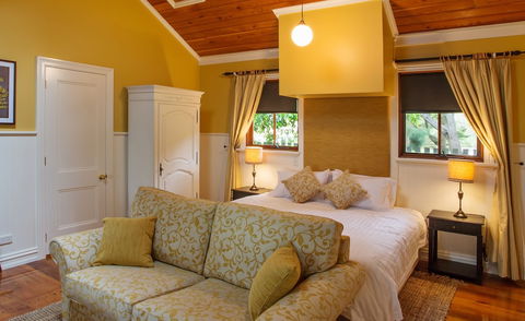 Oak Tree Lodge - Tourism Canberra 4