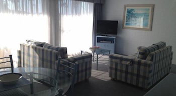 Breakers Apartments Mollymook - Tourism Canberra 3