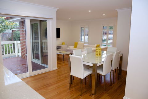 Yarra Glen Racecourse Apartments - Tourism Canberra 5
