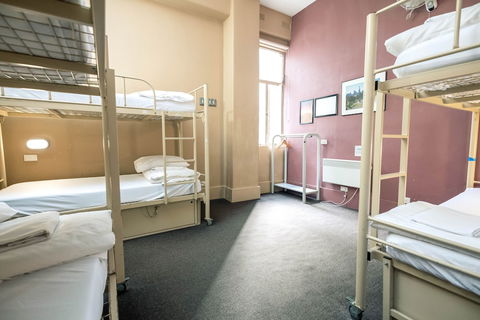 Melbourne Central YHA Hostel - Tourism Canberra 5
