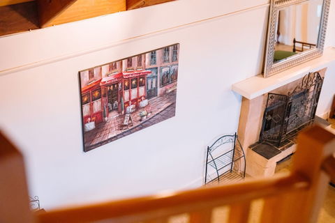 Outlook Hill Vineyard Cottages - Tourism Canberra 3