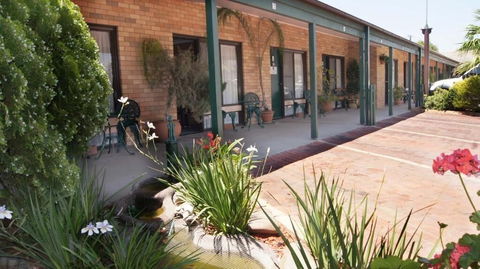 Ningana Motel - Tourism Canberra 3