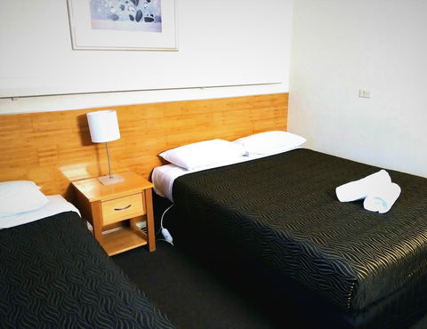 City Park Motel & Apartments - Tourism Canberra 3