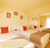 Ocean Breakers - Tourism Canberra