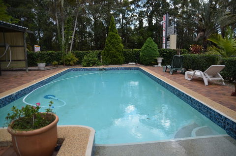 Beerwah Glasshouse Mountains Motel - Tourism Canberra 3