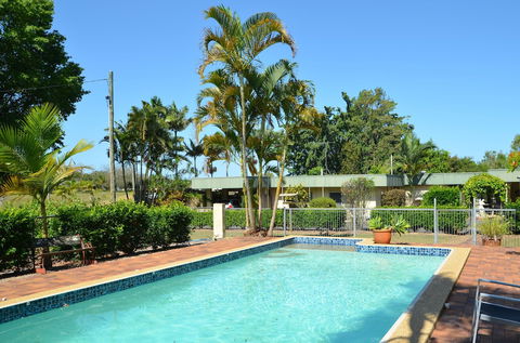 Beerwah Glasshouse Mountains Motel - Tourism Canberra 1