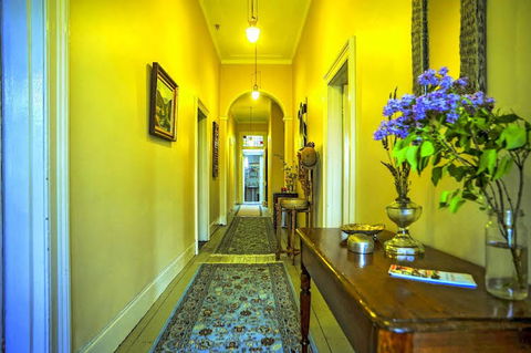 Cromwell House - Tourism Canberra 5