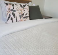 Roydons Motor INN - Tourism Canberra