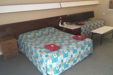 City Beach Motel - Tourism Canberra 2