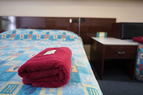 City Beach Motel - Tourism Canberra 7