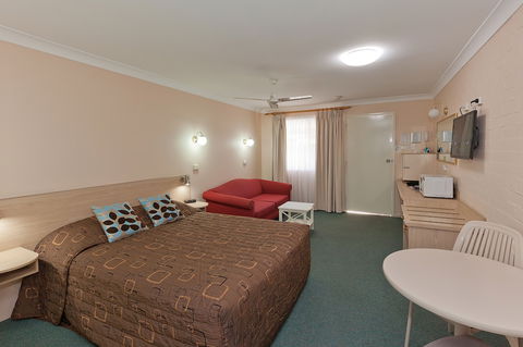 Abraham Lincoln Motel - Tourism Canberra 5