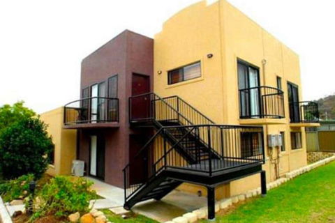 Amberoo Apartments Tamworth - Tourism Canberra 0