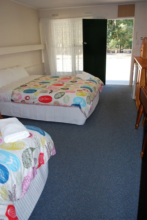 Gariwerd Motel - Tourism Canberra 5