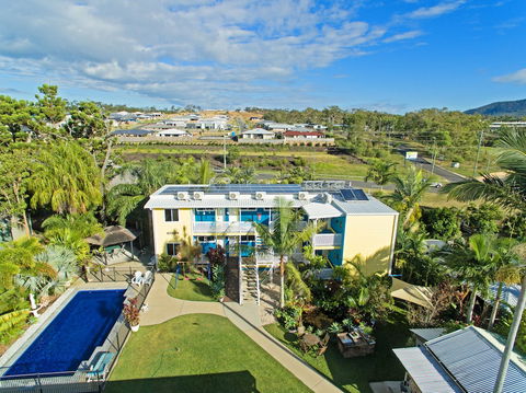 Coral Inn Boutique Hotel - Tourism Canberra 0