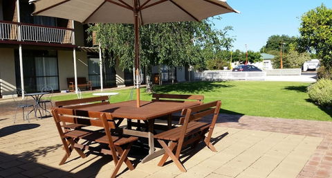 Coonawarra Motor Lodge - Tourism Canberra 1
