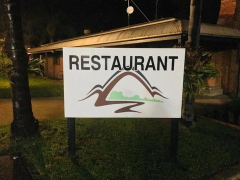 Bega Downs Motor Inn - Tourism Canberra 2