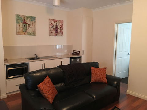 Hahndorf Oak Tree Cottages - Tourism Canberra 0