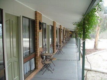 Jolly Swagman Motor Inn Holbrook - Tourism Canberra 3