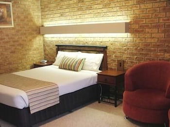 Jolly Swagman Motor Inn Holbrook - Tourism Canberra 6