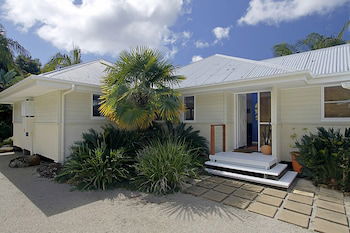 A PERFECT STAY - Abode At Byron - Tourism Canberra 1