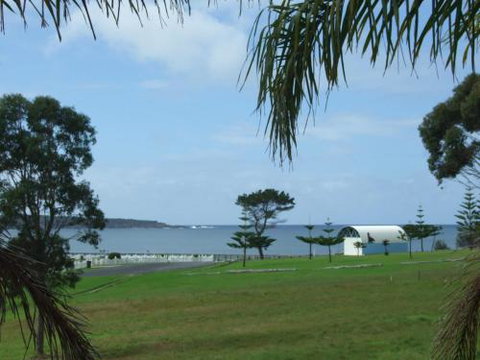 Blue Waters Four - Tourism Canberra 4
