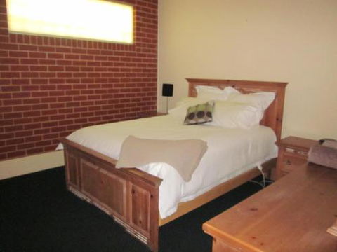 Holiday On Mostyn - Tourism Canberra 1
