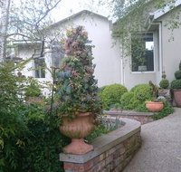 Topiary Haven - Tourism Canberra