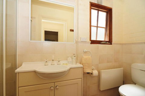 Daisy Cottage - Tourism Canberra 6