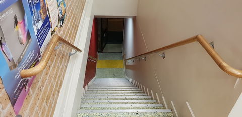 The Entrance Backpackers - Hostel - Tourism Canberra 1