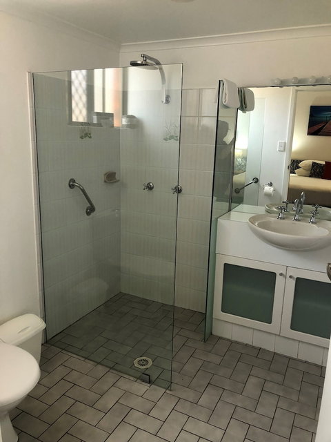 Avaleen Lodge Motor Inn - Tourism Canberra 5
