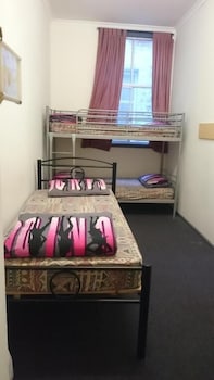 Elizabeth Hostel - Tourism Canberra 6