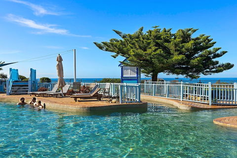 Blue Lagoon Beach Resort - Tourism Canberra 3