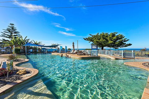 Blue Lagoon Beach Resort - Tourism Canberra 4