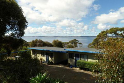 Cooinda Holiday Village - Tourism Canberra 5