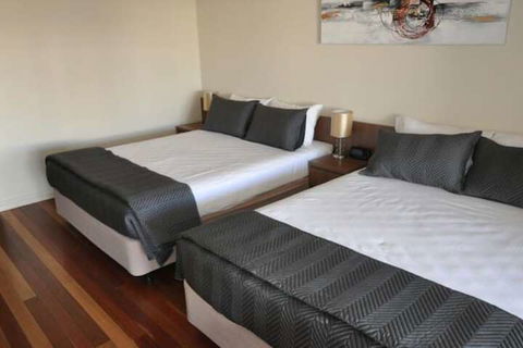 The Australian Hotel Motel Dalby - Tourism Canberra 4