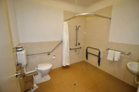 The Australian Hotel Motel Dalby - Tourism Canberra 6