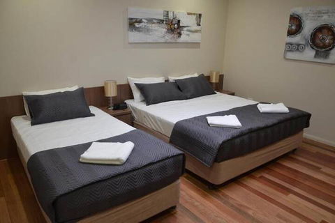 The Australian Hotel Motel Dalby - Tourism Canberra 5